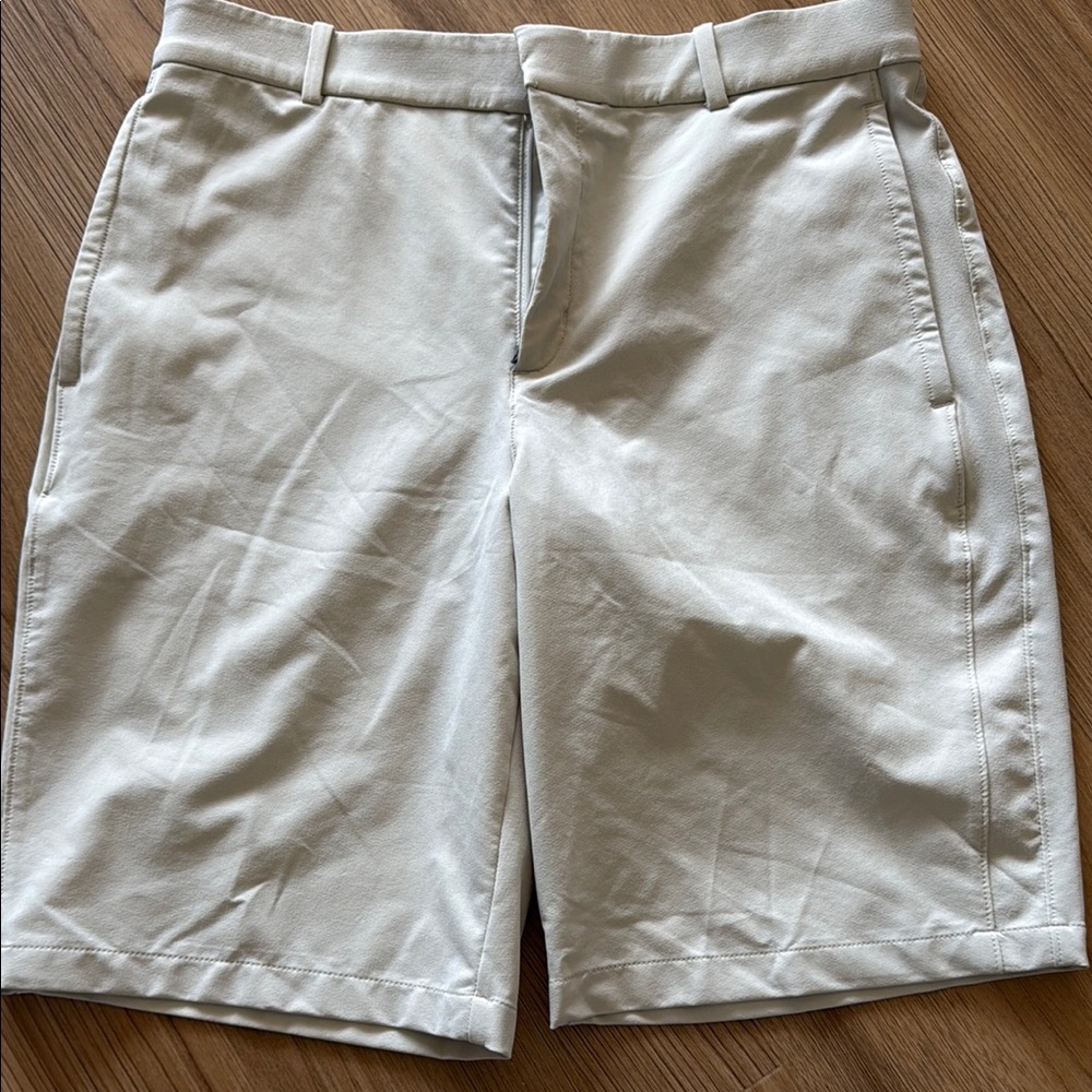 Nike Men’s Golf Beige Shorts